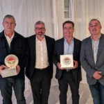 Joaquín Hidalgo acompañado a derecha e izquierda por Miguel Barbero y por José Manuel Sánchez / agroautentico.com