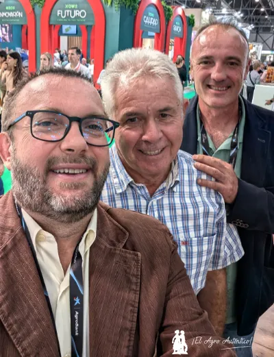 José Antonio Arcos con agricultores de CASI / agroautentico.com