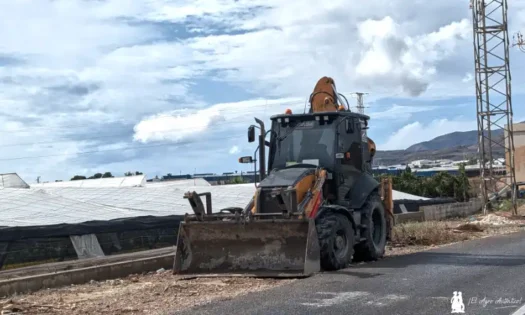 Maquinaria para el arreglo de caminos rurales / agroautentico.com