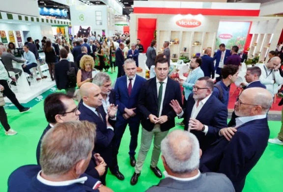 Diputación y ‘Sabores Almería’ arropan al agro almeriense en Fruit Attraction