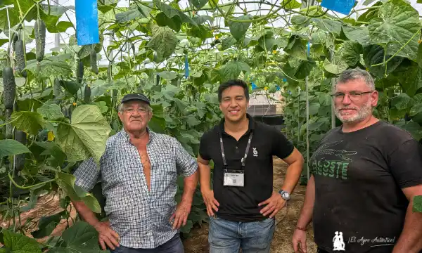 Yorking A. Vera con productores de Balerma, Paco Aguilera y Álvaro Soto / agroautentico.com